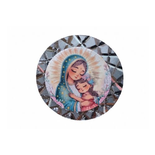 Imán Virgen de Guadalupe con la niña
